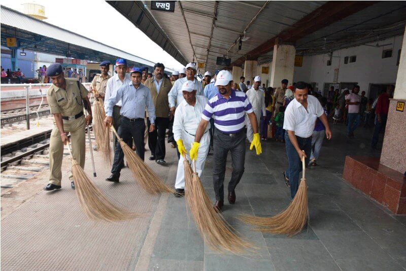 ओपचारिकता बना सफाई अभियान, फोटो सेशन मात्र रहा अभियान